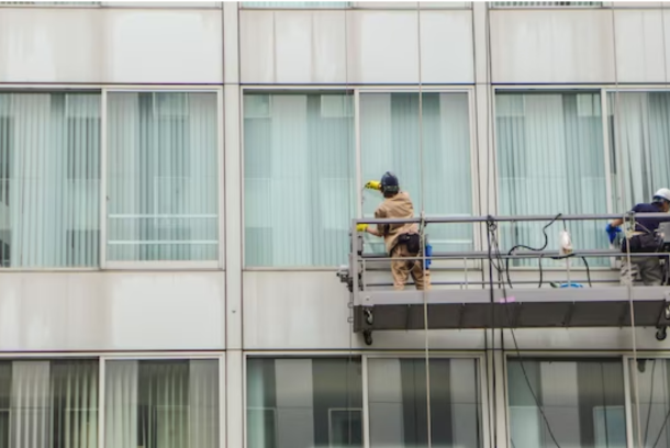Facade Cleaning in Dubai