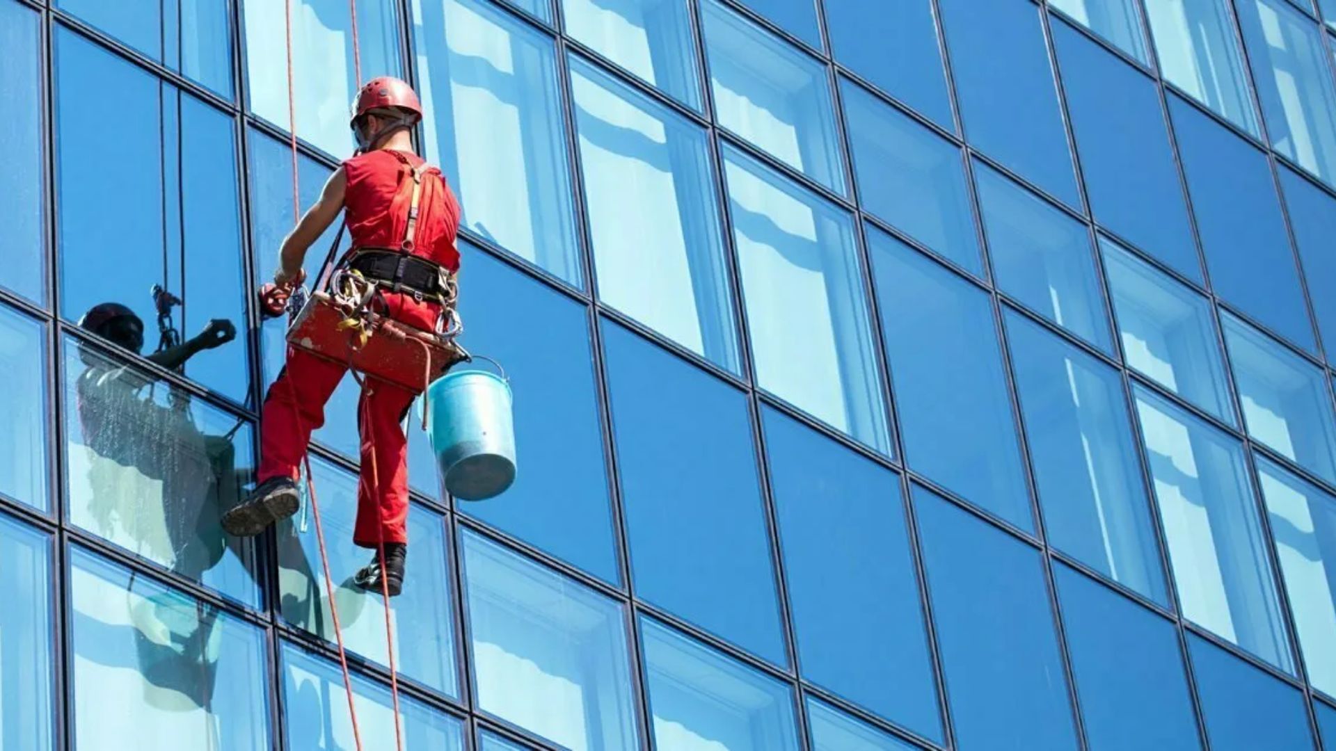 Facade glass silicone filling services 