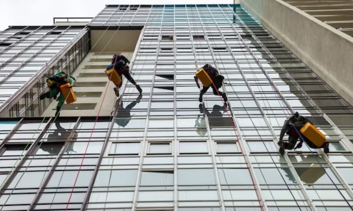Facade maintenance services