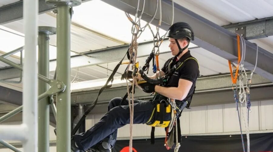 Benefits of Rope Access Services in Dubai
