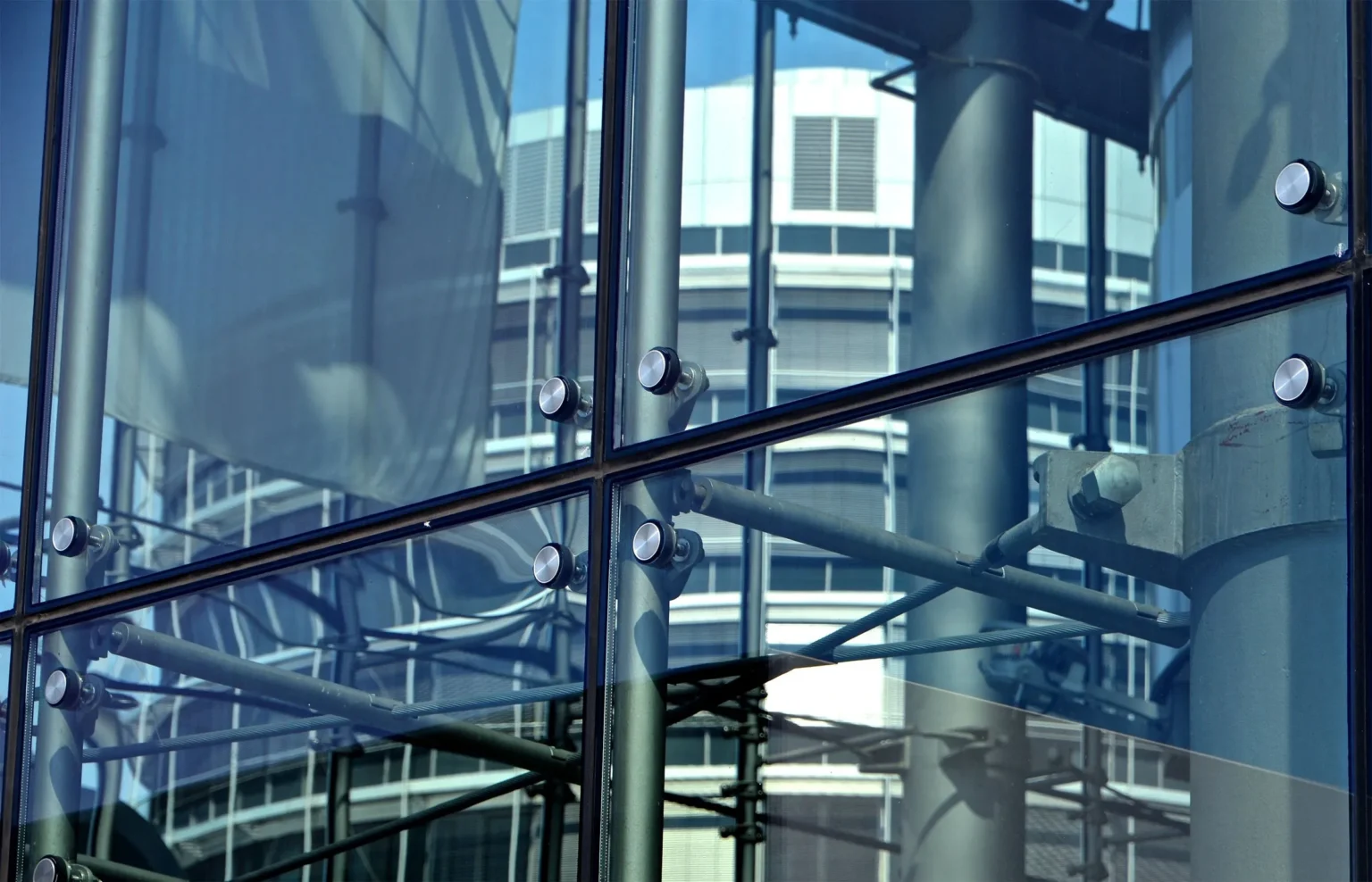 Commercial Glass Repair in Dubai - Better Access